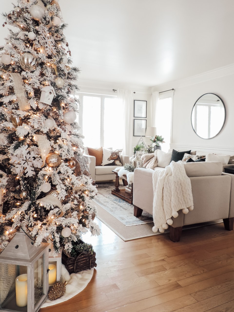 neutral christmas living room