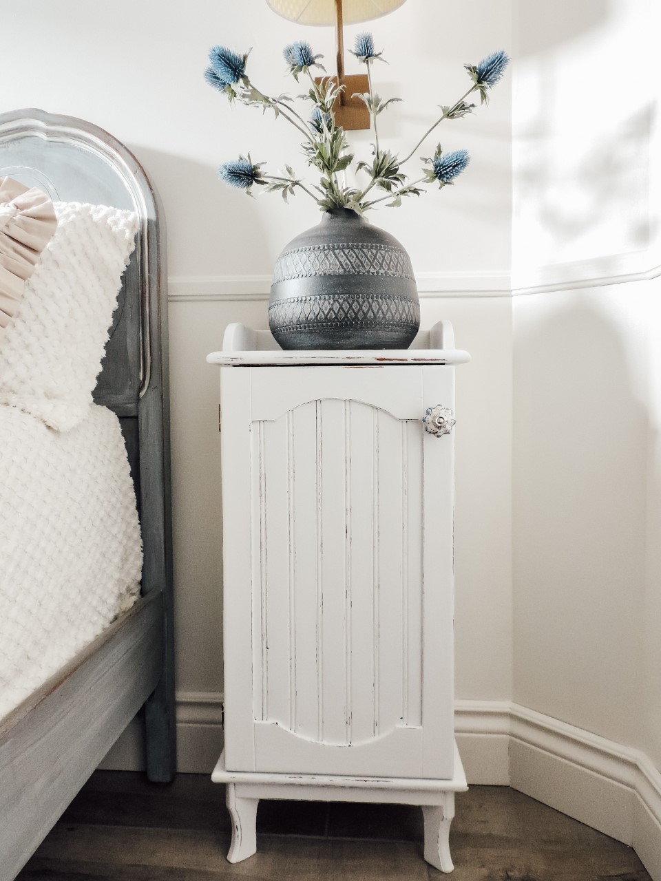 nightstand furniture makeover