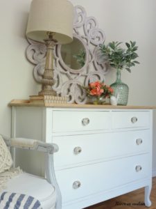 Dresser makeover and Diy chalk paint recipe, recette maison de peinture à la craie